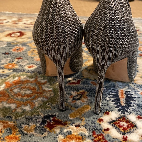 Manolo Blahnik Chain Pumps - Picture 5 of 10